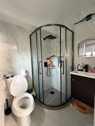 13218 Avery Avenue 4A, Flushing, NY 11355