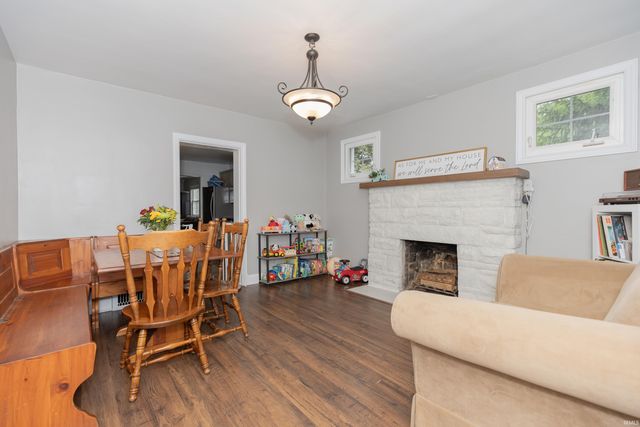 10000 Lockwood Lane, Newburgh, IN 47630