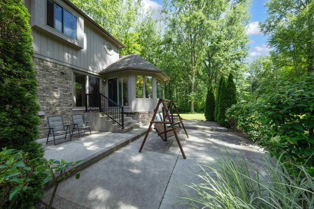 9145 Folkert Road, Algonac, MI 48001