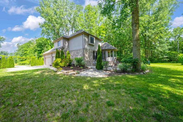 9145 Folkert Road, Algonac, MI 48001