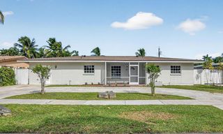 13 Forest Hills Lane, Boca Raton, FL 33431