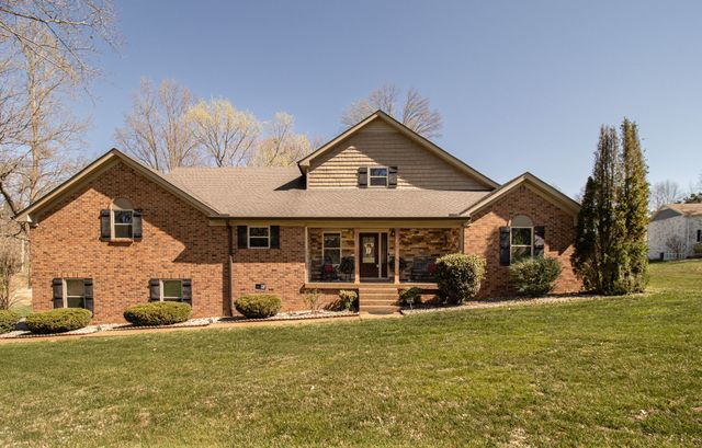 1420 Cantrell Dr, Cottontown, TN 37048