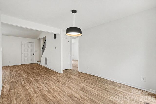 8129 Park Vista Circle, Charlotte, NC 28226