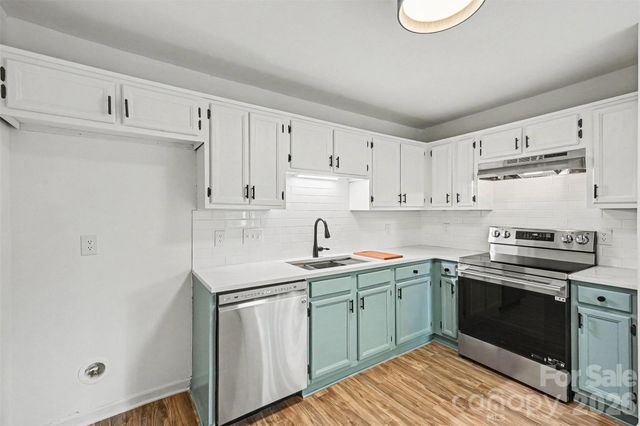 8129 Park Vista Circle, Charlotte, NC 28226