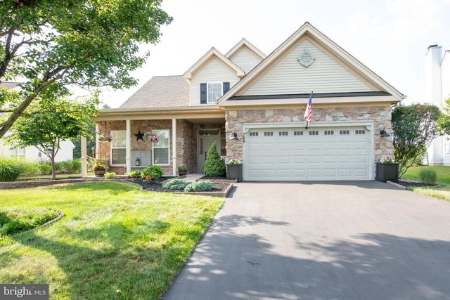 748 S SETTLERS CIR, Warrington, PA 18976