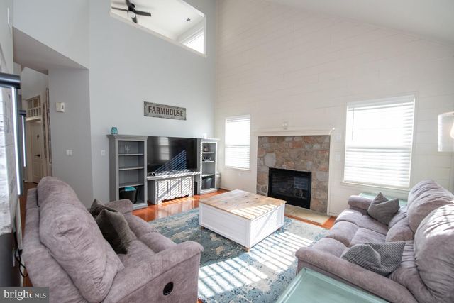 748 S SETTLERS CIR, Warrington, PA 18976
