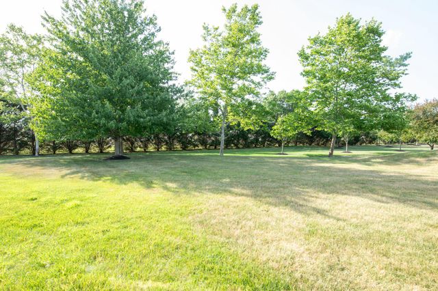 748 S SETTLERS CIR, Warrington, PA 18976
