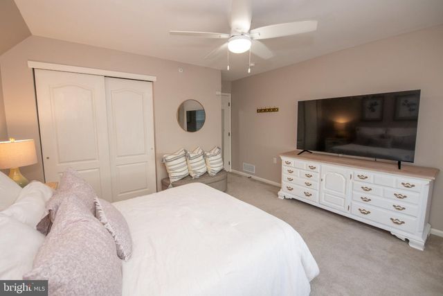 748 S SETTLERS CIR, Warrington, PA 18976