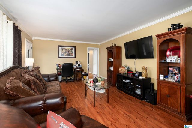 400 16TH COURT NW, Center Point, AL 35215