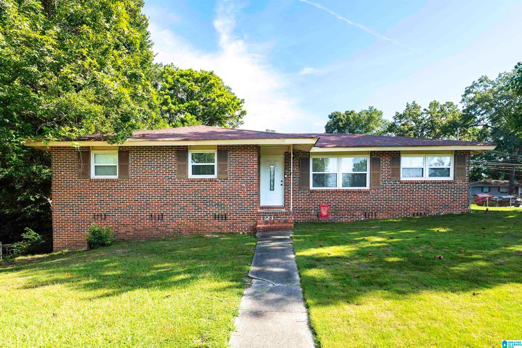 400 16TH COURT NW, Center Point, AL 35215
