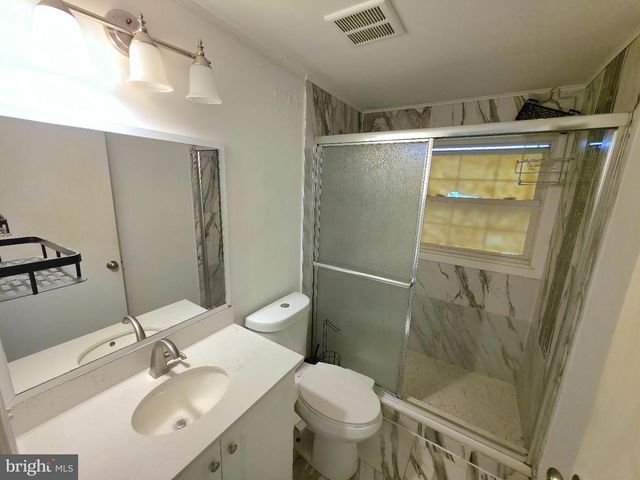 10 MELVILLE LN, Willingboro, NJ 08046