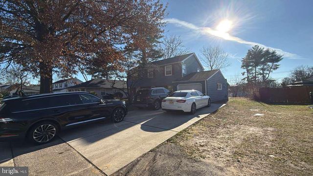 10 MELVILLE LN, Willingboro, NJ 08046