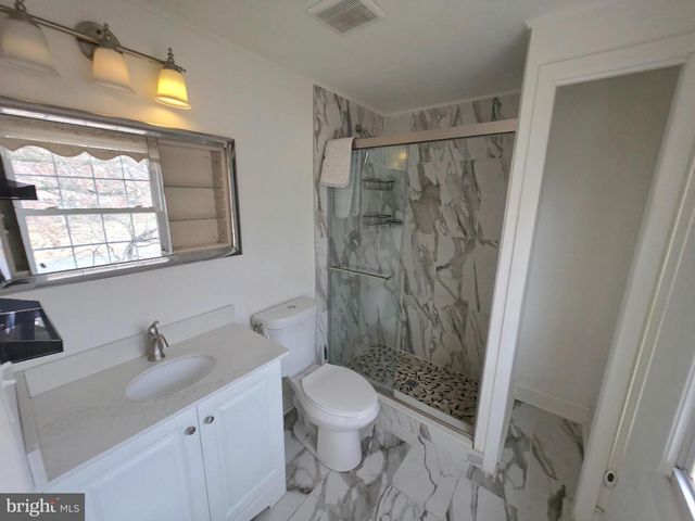 10 MELVILLE LN, Willingboro, NJ 08046