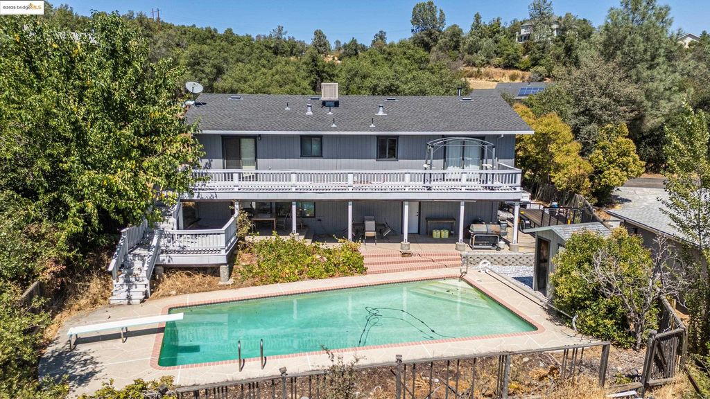 17347 Valley Oak Dr, Sonora, CA 95370