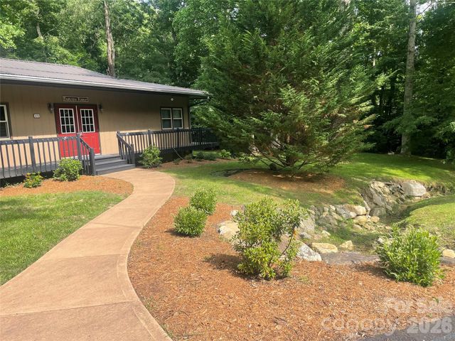 99999 Red Oak Forest Road 1418, Fairview, NC 28730