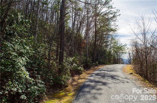 99999 Red Oak Forest Road 1418, Fairview, NC 28730