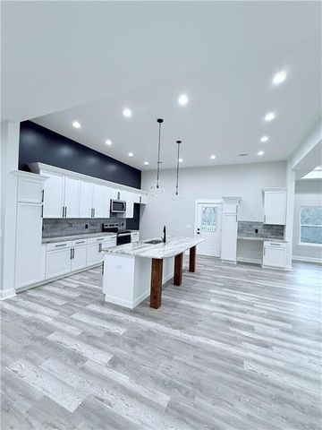 126 Lambert Lane, Calhoun, GA 30701