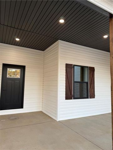 126 Lambert Lane, Calhoun, GA 30701