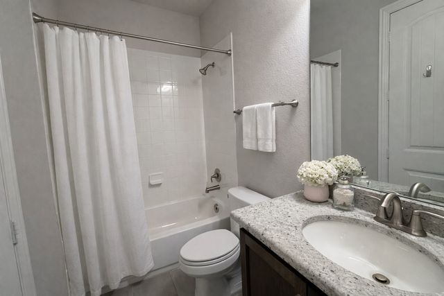 1304 Damsel Caitlyn Drive, Lewisville, TX 75056