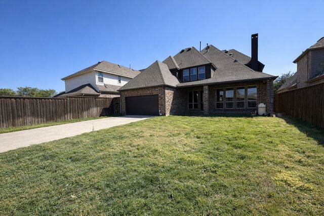 1304 Damsel Caitlyn Drive, Lewisville, TX 75056