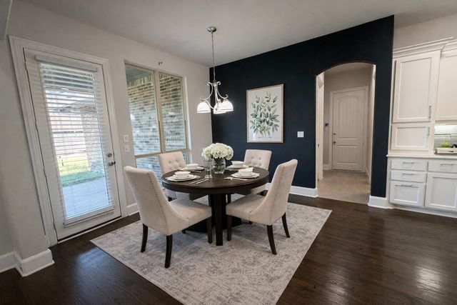 1304 Damsel Caitlyn Drive, Lewisville, TX 75056