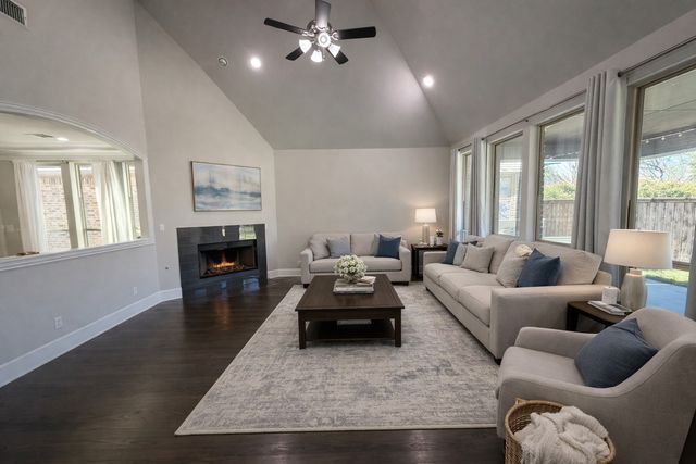 1304 Damsel Caitlyn Drive, Lewisville, TX 75056