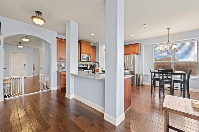 714 Green Leaf Drive, Midlothian, TX 76065