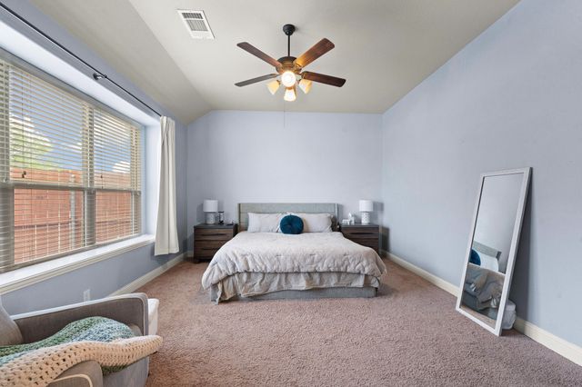 714 Green Leaf Drive, Midlothian, TX 76065