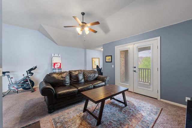 714 Green Leaf Drive, Midlothian, TX 76065