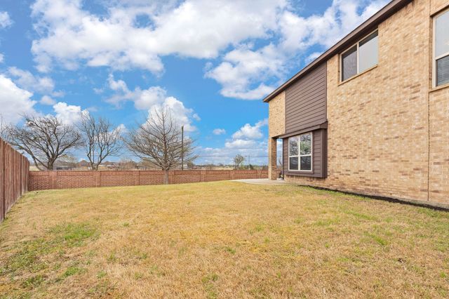 714 Green Leaf Drive, Midlothian, TX 76065