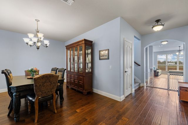 714 Green Leaf Drive, Midlothian, TX 76065