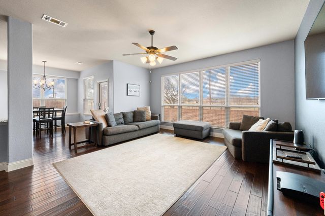 714 Green Leaf Drive, Midlothian, TX 76065