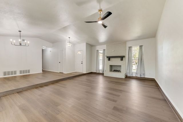 1656 Glenhill Lane, Lewisville, TX 75077