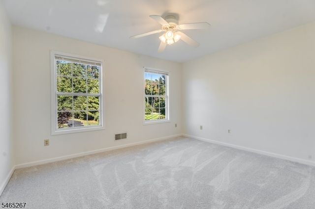 2 Quincy Dr, Jefferson Twp., NJ 07438