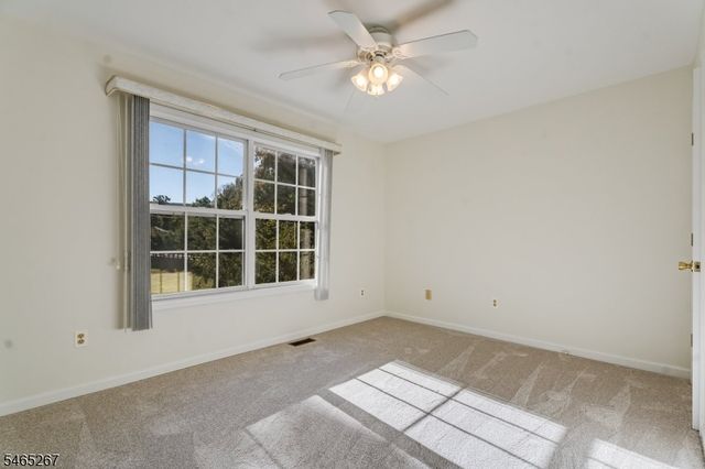 2 Quincy Dr, Jefferson Twp., NJ 07438