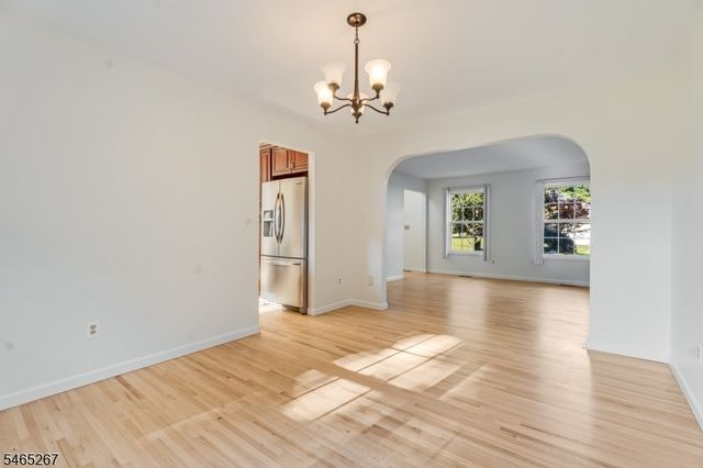 2 Quincy Dr, Jefferson Twp., NJ 07438