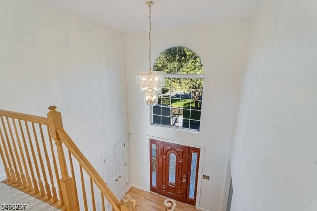 2 Quincy Dr, Jefferson Twp., NJ 07438