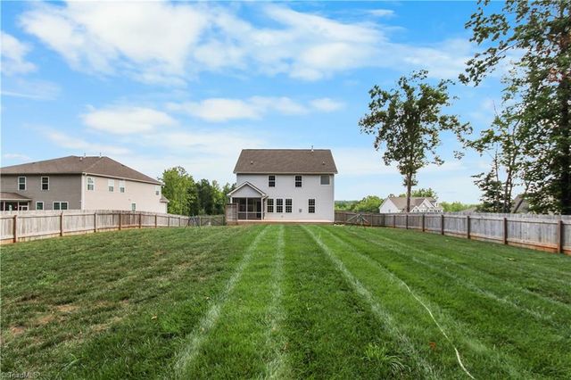 2071 Spring Wind Road, Pfafftown, NC 27040
