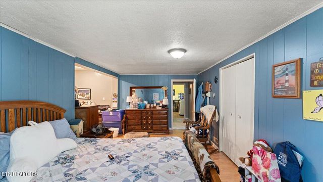 314 Blockhouse Valley Rd, Clinton, TN 37716