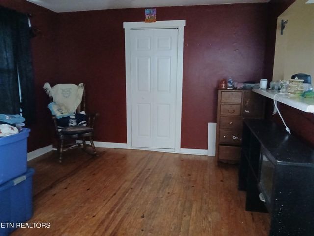 314 Blockhouse Valley Rd, Clinton, TN 37716