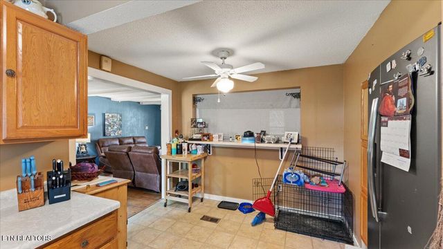 314 Blockhouse Valley Rd, Clinton, TN 37716