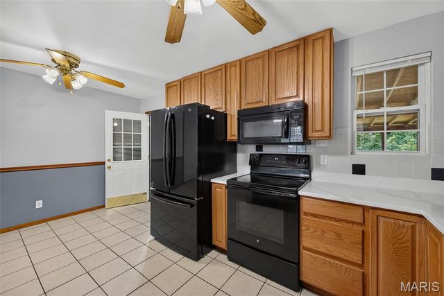 1312 Twin Trails Court, Fenton, MO 63026