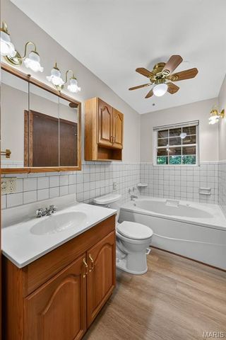 1312 Twin Trails Court, Fenton, MO 63026