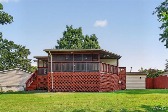 1312 Twin Trails Court, Fenton, MO 63026