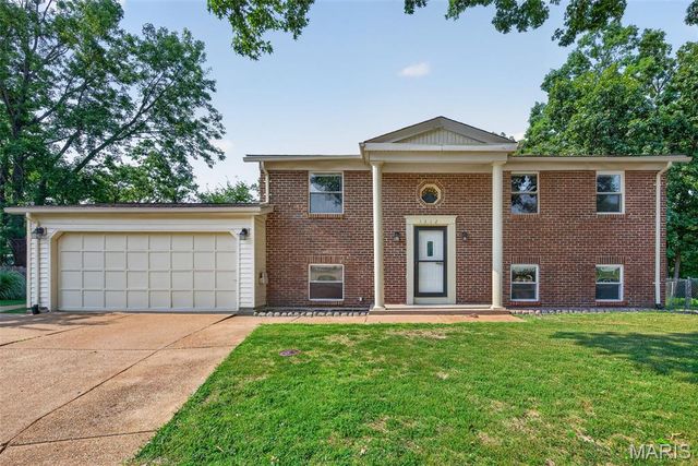1312 Twin Trails Court, Fenton, MO 63026
