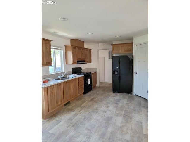 226 OWYHEE Ln 46, Roseburg, OR 97471