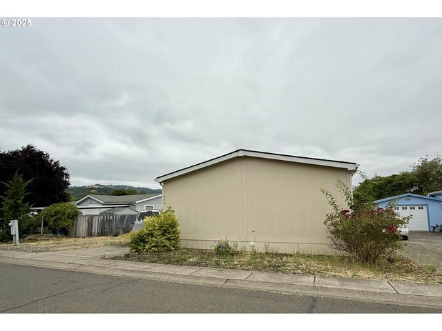 226 OWYHEE Ln 46, Roseburg, OR 97471