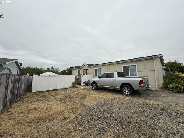 226 OWYHEE Ln 46, Roseburg, OR 97471