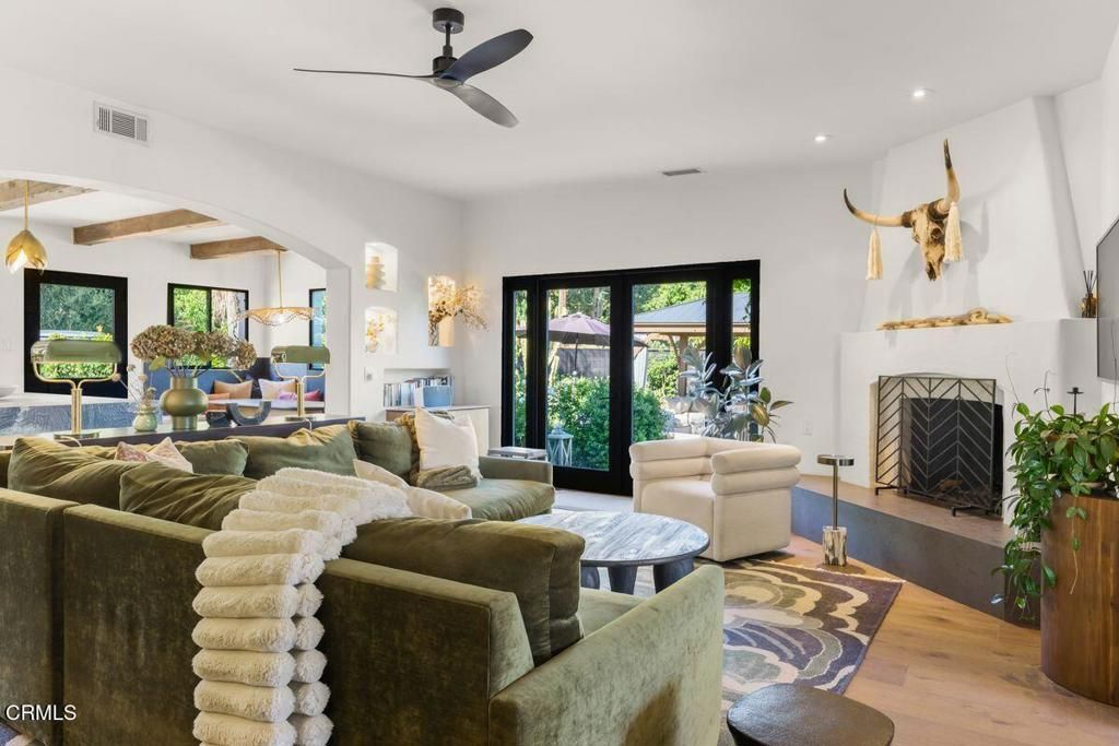 Image 12 of property listing at 920 El Centro Street, Ojai, CA 93023
