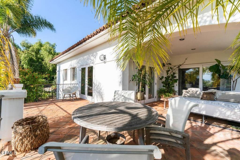 Image 17 of property listing at 920 El Centro Street, Ojai, CA 93023